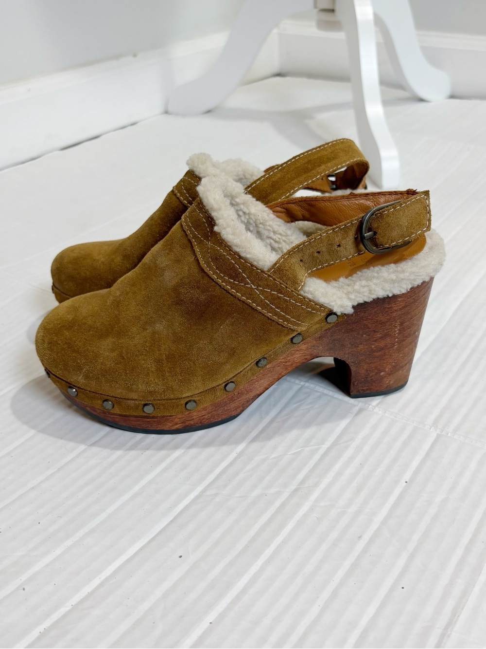 Sezane Taylor Clogs Wool Lined Suede Leather Size 35 Size 4 Heeled Tobacco Tan